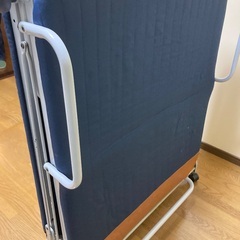 折りたたみベッド　シングルベッドの画像
