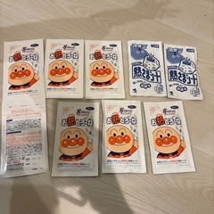 アンパンマン　　お熱とろ〜ね　熱さまシートの画像