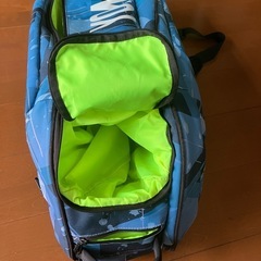 大容量ラケットバックの画像