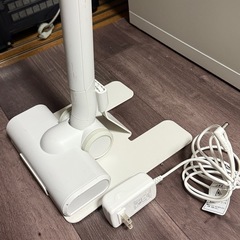 無印良品 コードレススティッククリーナー 掃除機  スタンド付の画像