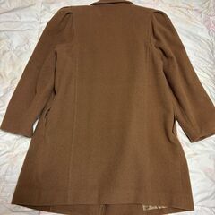 【499円】レディースコート★サイズ９AR★色ベージュ★細かな染み有りの画像
