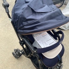 コンビ　ベビーカーの画像