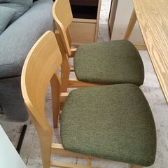 リユースのサカイ栃木店★ジモティ割あり★  ダイニングセット（イス2脚） ベージュ×グリーン W150×D75×H73 クリーニング済み TC11967の画像