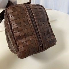 【本革・未使用品】ポニーレザー メッシュ キューブ型バッグ（日本製）の画像