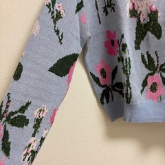 GU セーターの画像