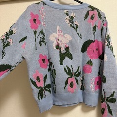 GU セーターの画像