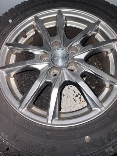 スタッドレス付きホイール185/65R15pcd100