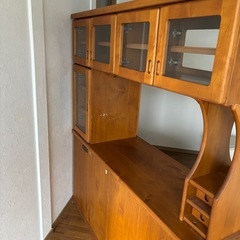 両面ハッチ　食器、飾り棚の画像