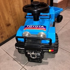 【早い者勝ち】乗り物おもちゃ　TOYOTA ランドクルーザータイプの画像