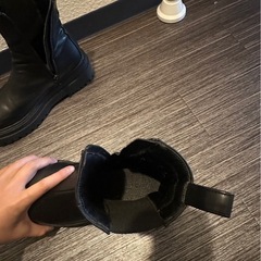 AZUL BY MOUSSYトラックソールサイドゴアブーツブラックの画像