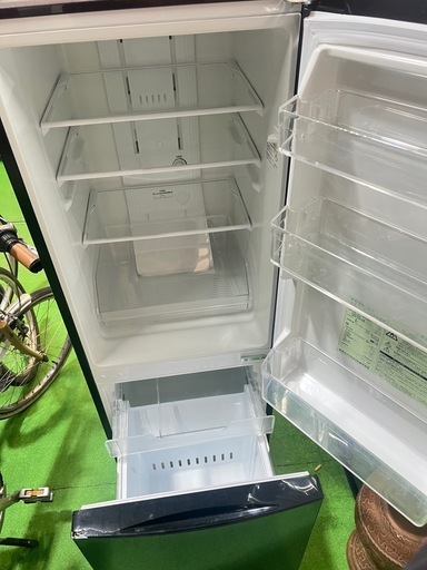 【安心の3ヶ月保障】‼️大阪市内送料無料
★美品 ★東芝 153L スタイリッシュなデザイン!! 耐熱100℃テーブルボード 冷蔵庫