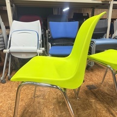 チェア　イタリア　ＭＯＤ　ＥＬＥＮＡ　在庫ありの画像