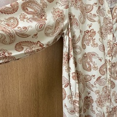 ペイズリー柄ワンピースの画像