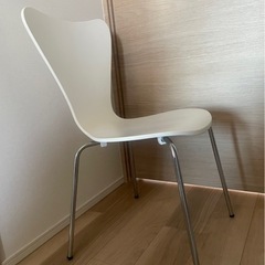 ダイニングチェア4脚
の画像