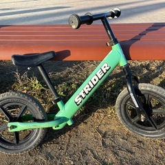 ストライダー　グリーン　緑の画像