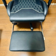 Dowinx ゲーミングチェア 肉厚腰クッションの画像