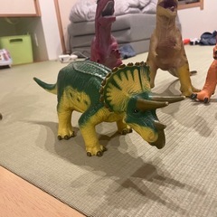 恐竜フィギュアセットの画像