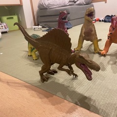 恐竜フィギュアセットの画像