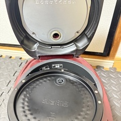 炊飯器 TOSHIBA RC-6XF レッド 3.5合炊き  通電確認済みの画像