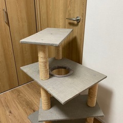 キャットタワーの画像