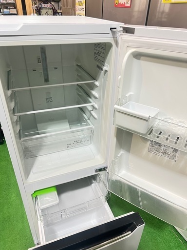 店舗型販売3ヶ月保証付❗️大阪市内送料❗️無料Hisense☆150L☆2ドア冷凍冷蔵庫☆右開き☆大容量冷凍室!!☆霜取り不要