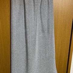 ラメデザイン タイトスカート スリットありの画像