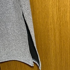 ラメデザイン タイトスカート スリットありの画像