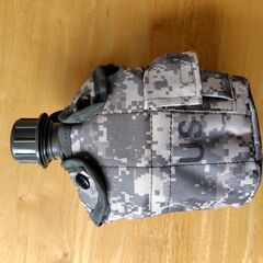 【キャンプ関連】⑰水筒とカップ(鍋)のセットの画像