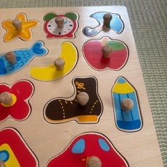 木製おもちゃ　型はめパズルの画像