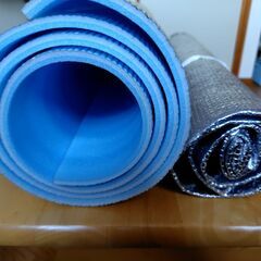 【キャンプ関連】⑱銀マット　2枚　(未使用)の画像