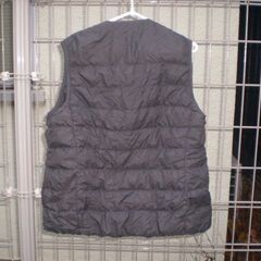 株式会社 良品計画　ダウンベスト　Lサイズの画像