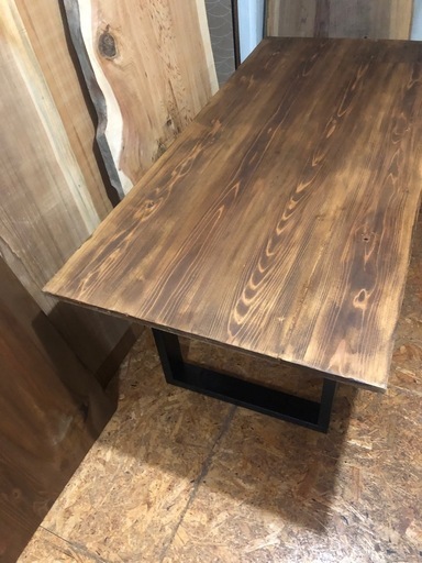 新品 無垢材を使ったヴィンテージ調ダイニングテーブル 180cm×84cm 近場配送無料