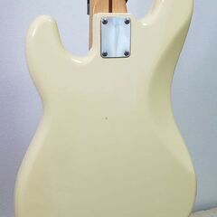 日本製 Squier by Fender プレシジョンベースの画像