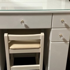 【美品！】スツール付きドレッサーの画像
