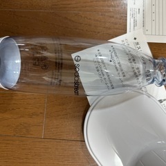 ソーダストリーム GAIA(ガイア) スターターキット ホワイト｜ マシン本体 60Lガス1本 ボトル1本 (1.0L) のセット の画像