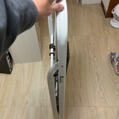 折りたたみ式脚立の画像