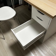 IKEA(イケア)デスク+5段引き出しの画像