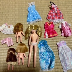 リカちゃん人形セットと衣装　リカちゃん　カレンちゃん　ミキちゃん　マキちゃんの画像