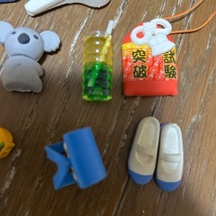 色んな消しゴムセットの画像