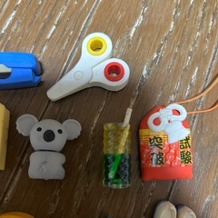 色んな消しゴムセットの画像