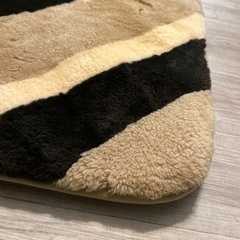 中古❗️西川オーストリアムートンローズファー敷パットの画像
