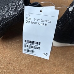 未使用タグ付きH&Mサイドゴアスニーカーブーツの画像