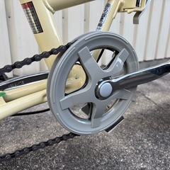 【ほぼ未使用】SimpleStyle 折畳自転車 H16 アイボリー 自転車の画像