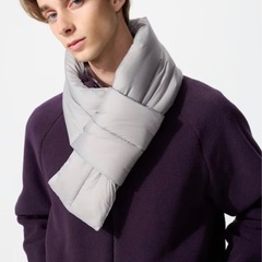 【新品】UNIQLOユニクロ ヒートテック ライニングパデッド　マフラー カーキ レディース メンズの画像