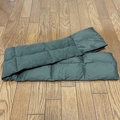 【新品】UNIQLOユニクロ ヒートテック ライニングパデッド　マフラー カーキ レディース メンズの画像