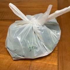 残り7袋　800グラムちょい　規格外ピーマンの画像