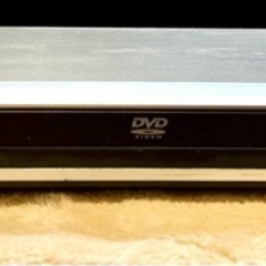 HITACHI DVDプレイヤーの画像