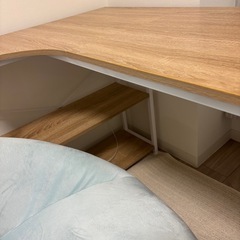 デスク　テーブルの画像