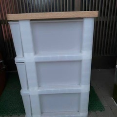 キャスター付き３段収納ケースの画像