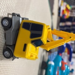 タヨバス　ショベルカーの画像